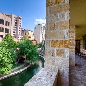 Embassy Suites San Antonio Riverwalk-Downtown